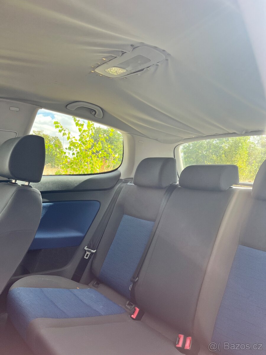 Volkswagen Golf V – 1.6 75 kW – spolehlivý a udržovaný vůz - 7