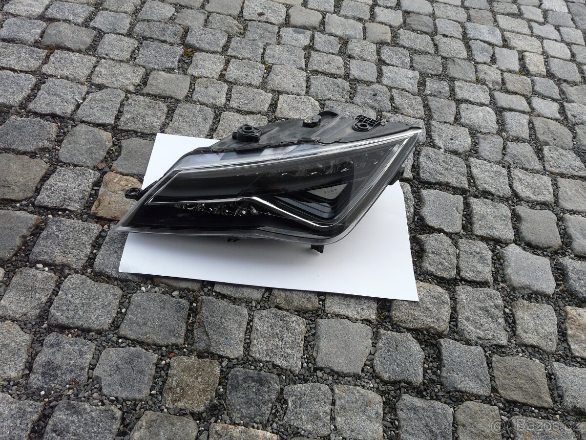 SEAT LEON KAPOTA NÁRAZNÍK VÝZTUHA SVĚTLO - 7