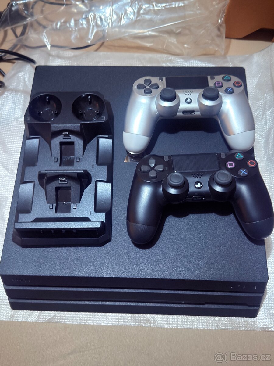 PlayStation 4 Pro 1TB + 2 ovladače + nabíjecí stanice – TOP - 7