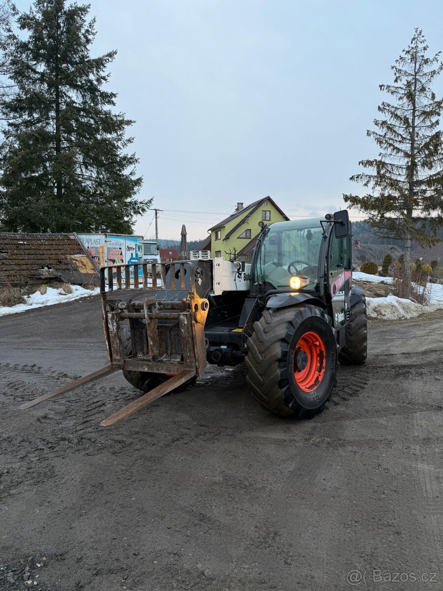 Bobcat TL470 manipulator rok 2013 - 7