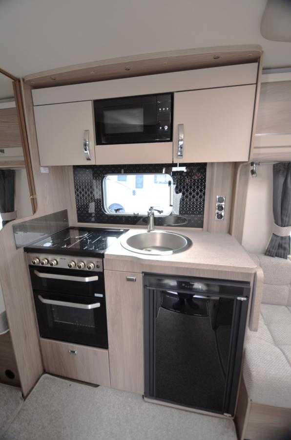 Karavan Sprite Cruzer 492 SR - 7