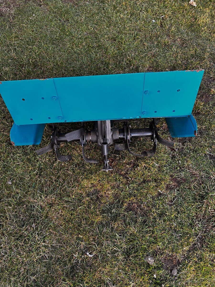 Tera Bertolini 410 - 7