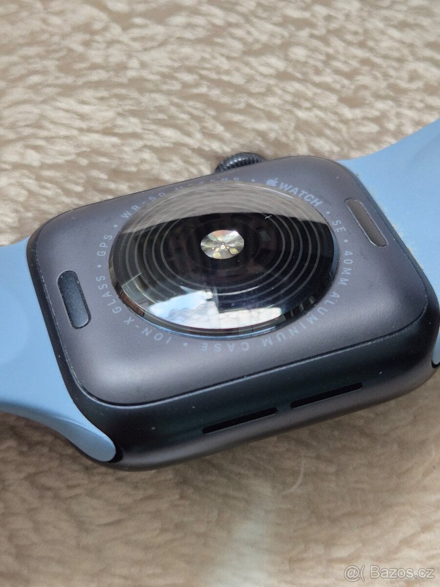 Apple Watch SE 40mm 2. generace - 7