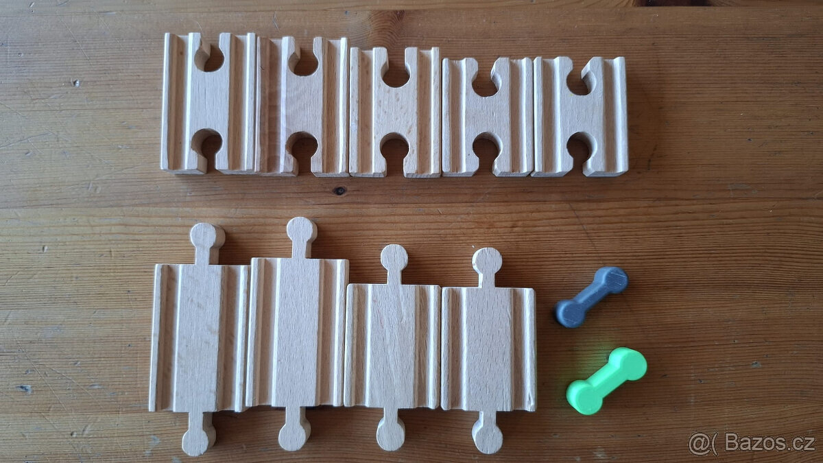 Dřevěné vláčky + Duplo + spojky - 7