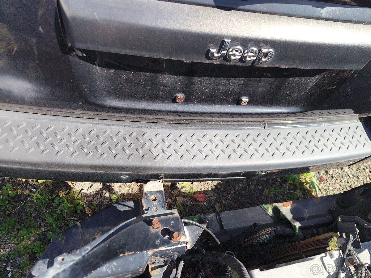 JEEP COMMANDER 3,7 V 6 - 7