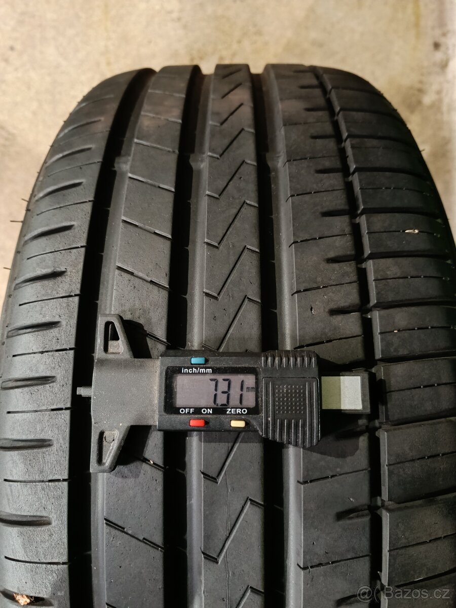2ks letni 225/40 r18 Falken - 7