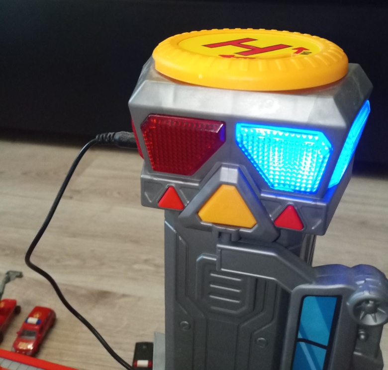 Policejní a hasičská stanice - 7