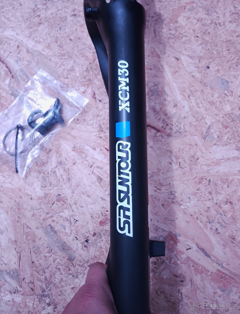 Odpružená vidlice SR Suntour XCM30, 29" - 7