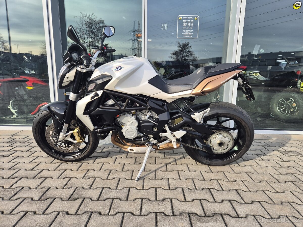 MV Agusta Brutale 675 - 7