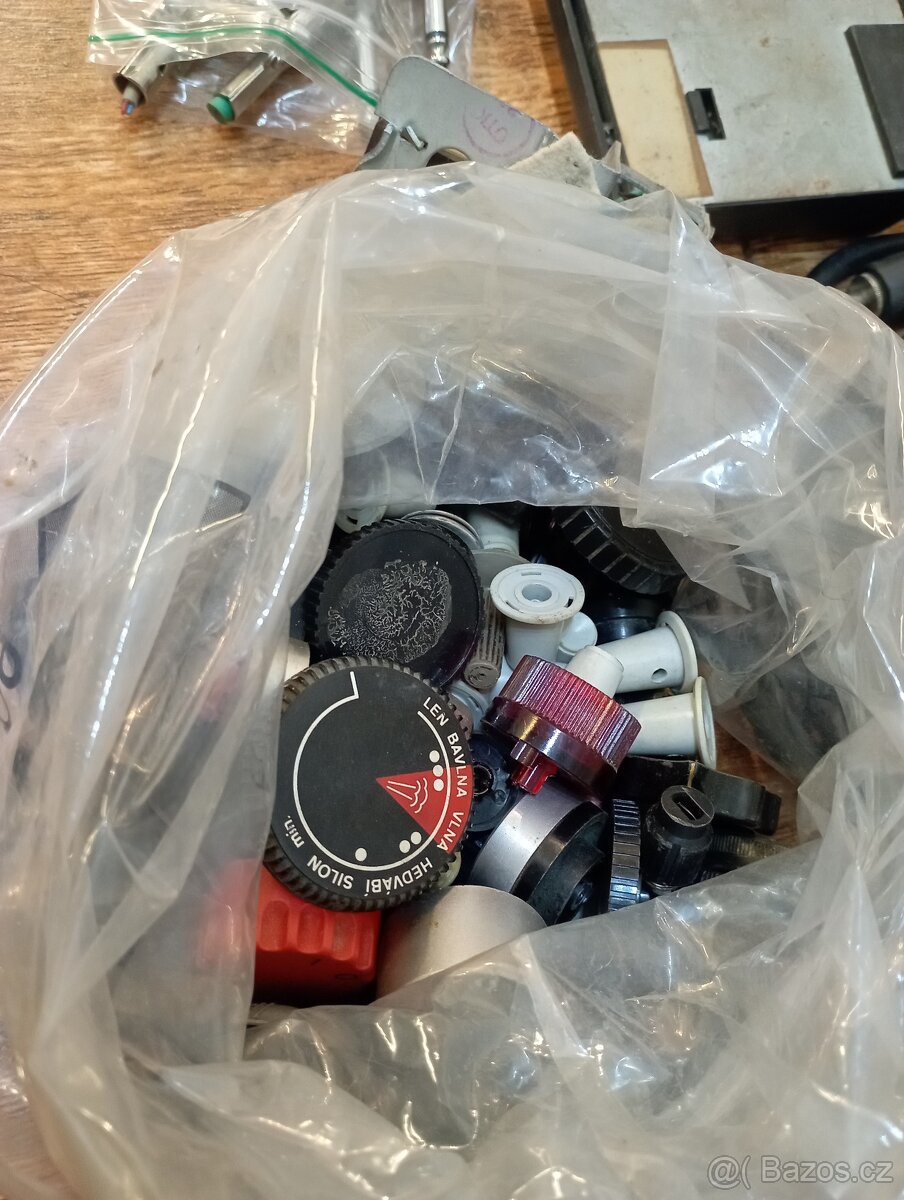 Součástky pro kytaráře - 7