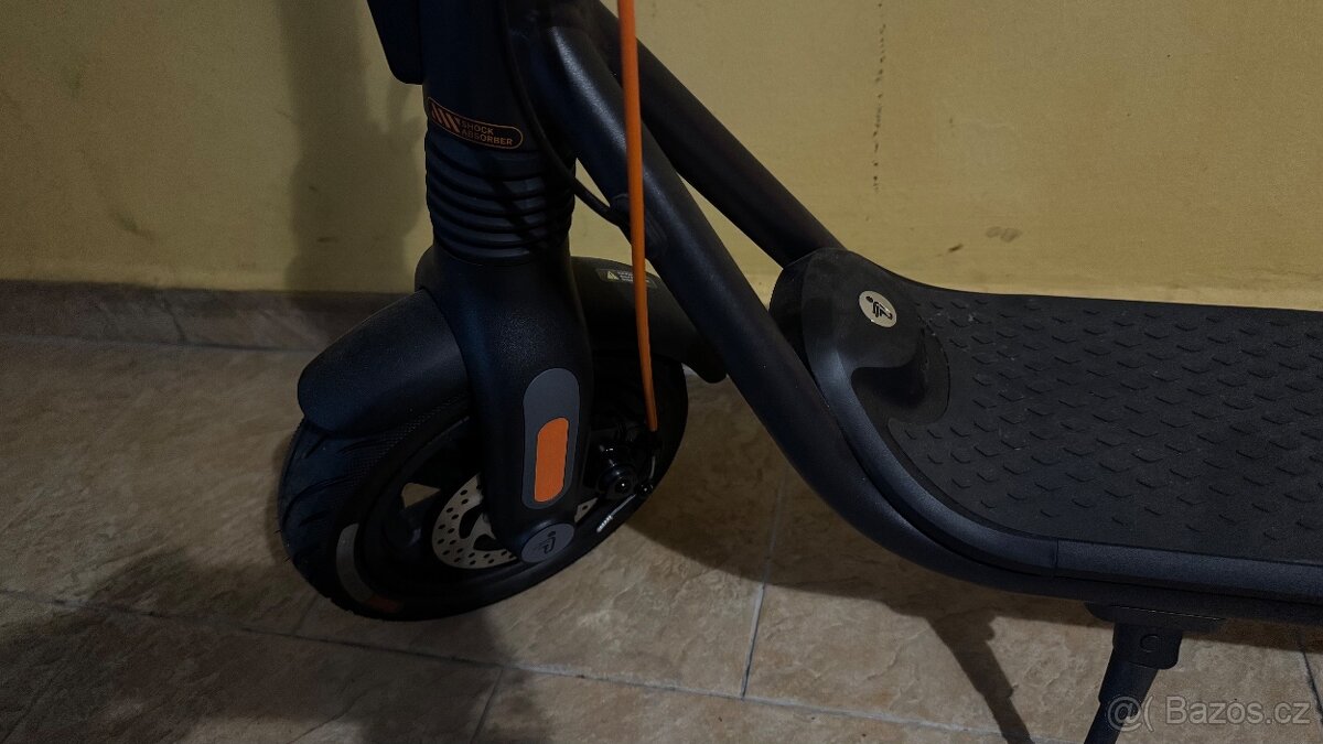 Ninebot Kickscooter F2 Pro E - 7