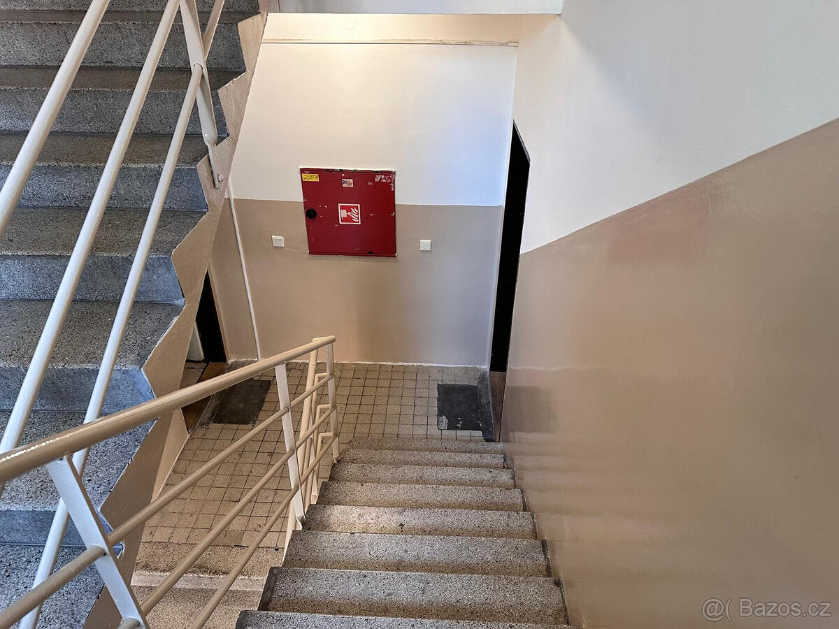 Pronájem pokoje 1+0 (1+kk) 20m2, ul Kadaňká, Chomutov - 7