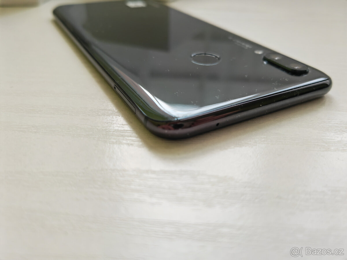 Huawei Nova 3 4/128 Gb - 7