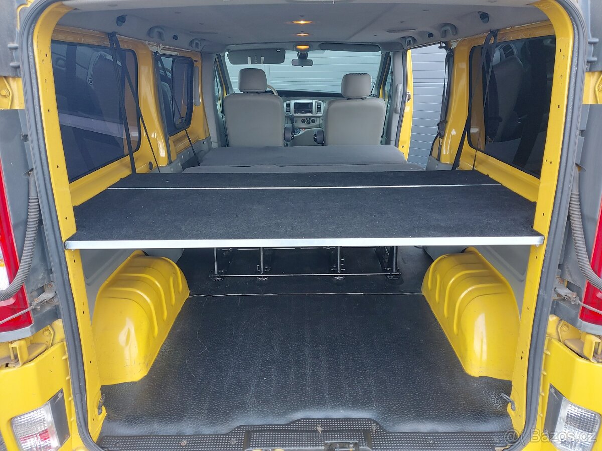 Renault Trafic Passenger -Long 2.0 dCi 84 kw - 7