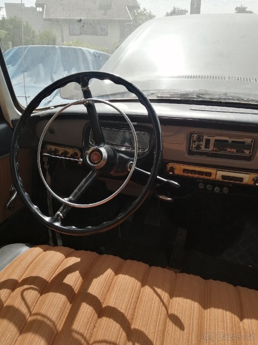 Tatra 603 - 7