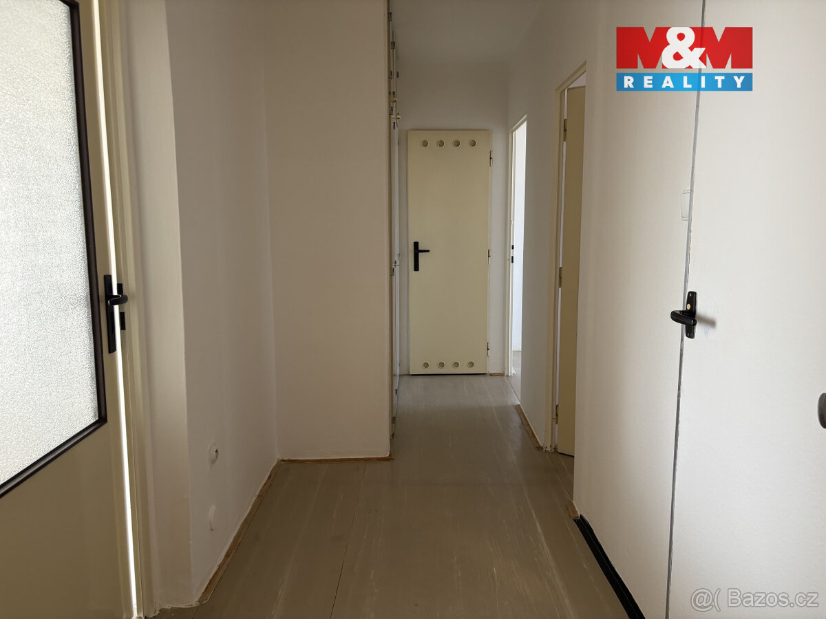 Pronájem bytu 3+1, 75 m², Hradec Králové, ul. Hrubínova - 7