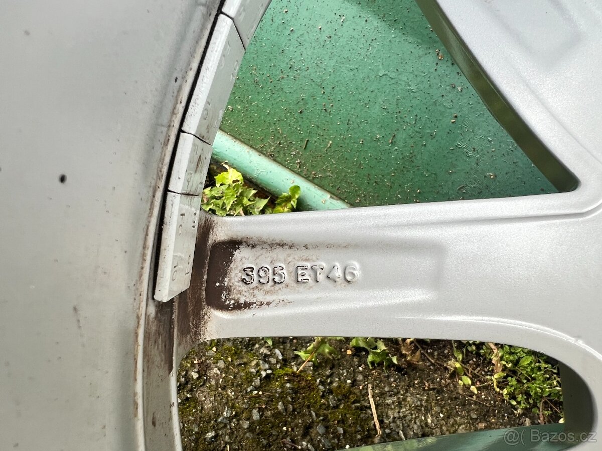 Prodám letní ALU sadu kol na GOLF- 5,6,7 205 55 R16 - 7