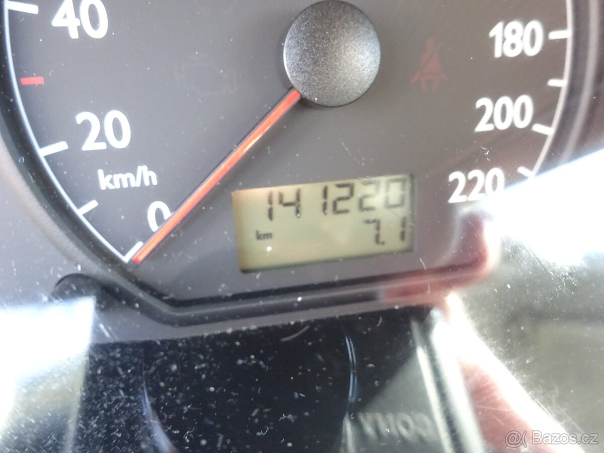 VW Polo 1.2i r.v.2003 STK:4/2027 Koupeno v ČR - 7