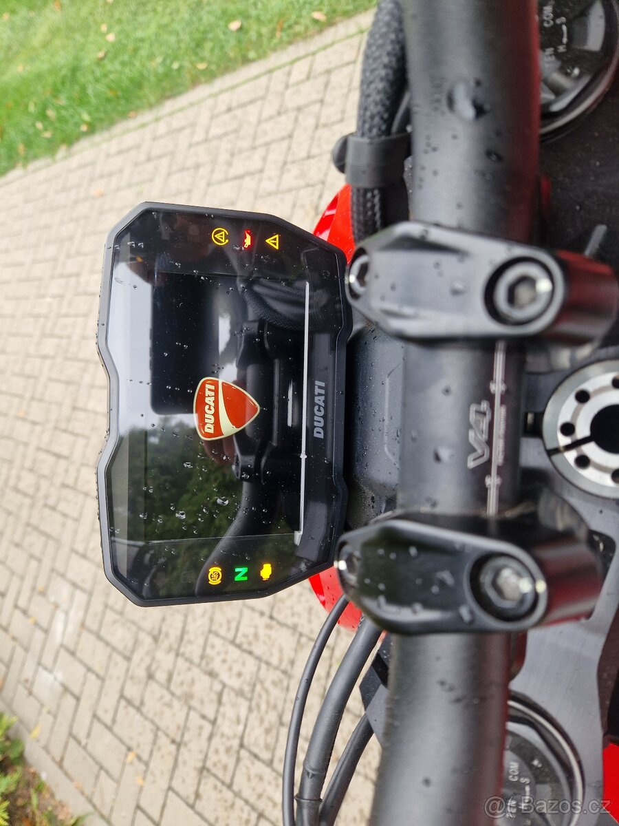 DUCATI STREETFIGHTER V4 - 7