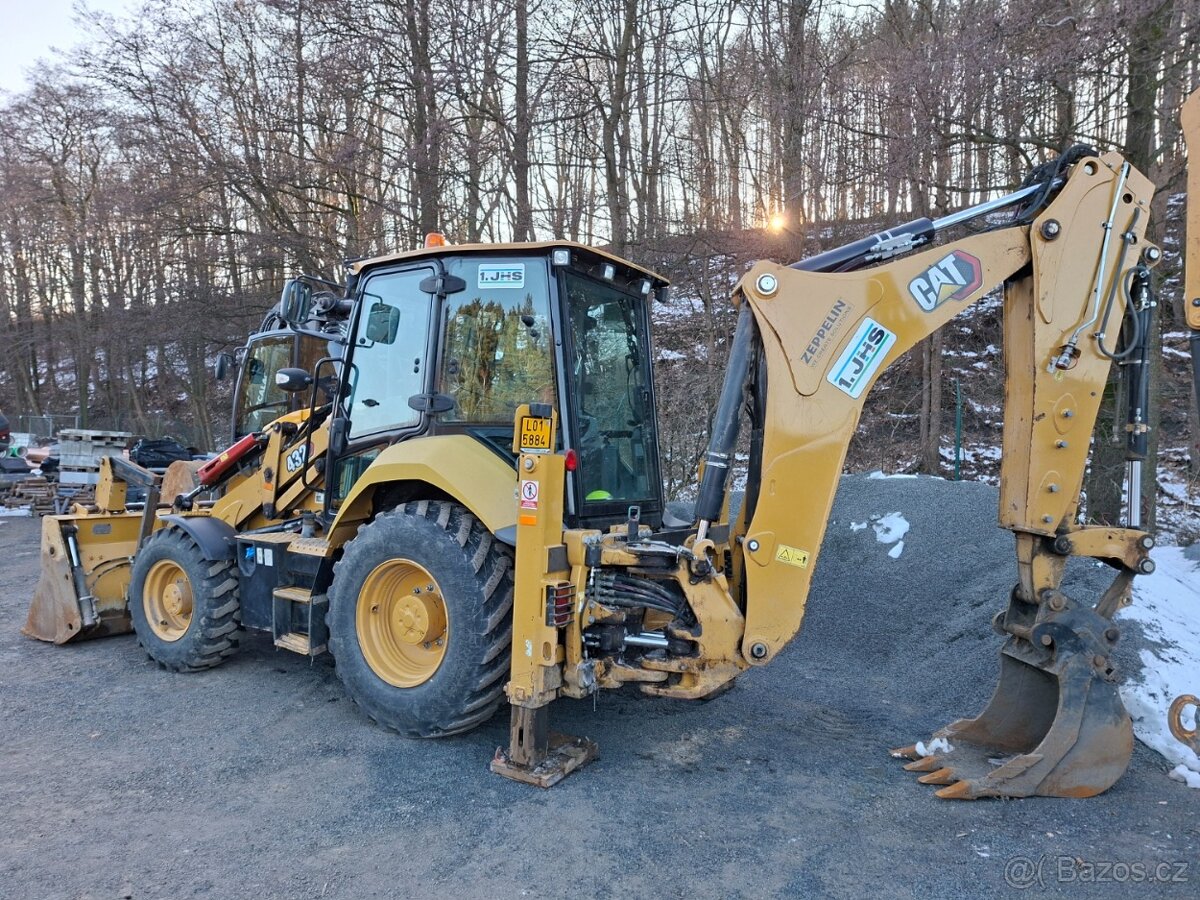 CATERPILLAR 432 4X4 - 7
