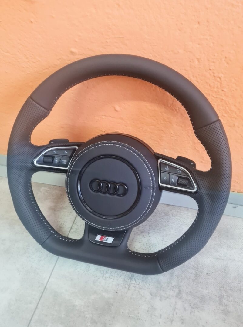 AUDI MULTIFUNKCNY VOLANT S AIRBAGOM A PADLAMI - 7