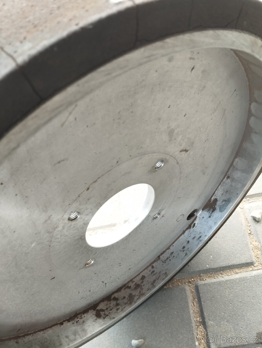 Hliníkové pogumované kolo - 7