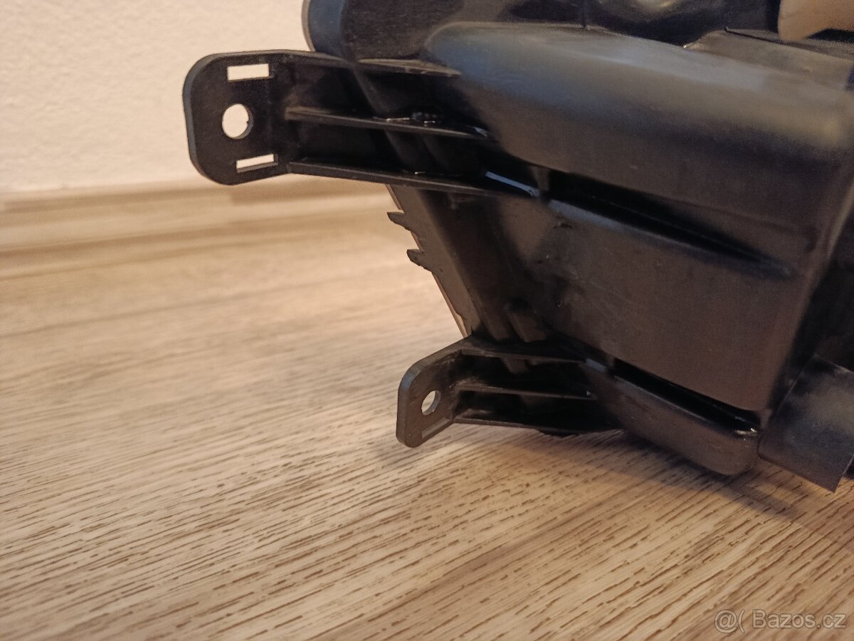 Škoda Octavia 3 před facelift přední mlhovky - 7