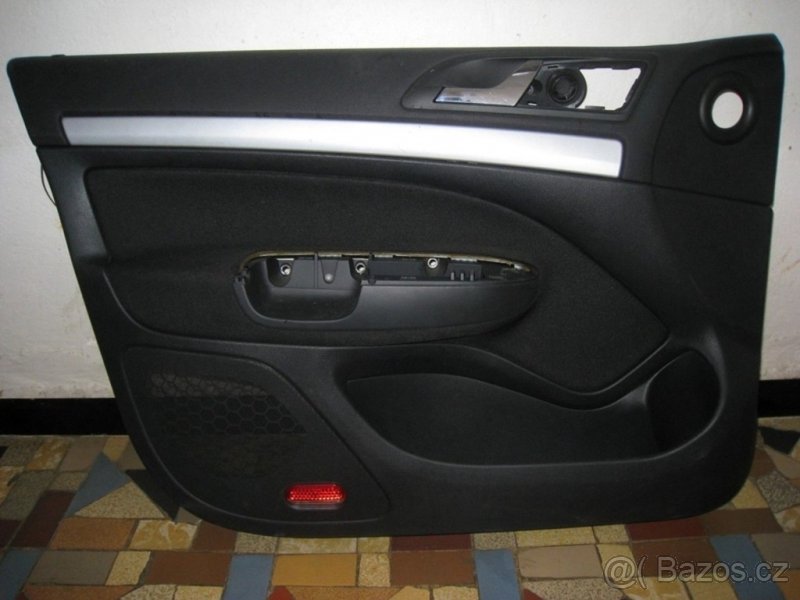 S Octavia II r.v. 2010 mřížky a přepínače palubovky - 7