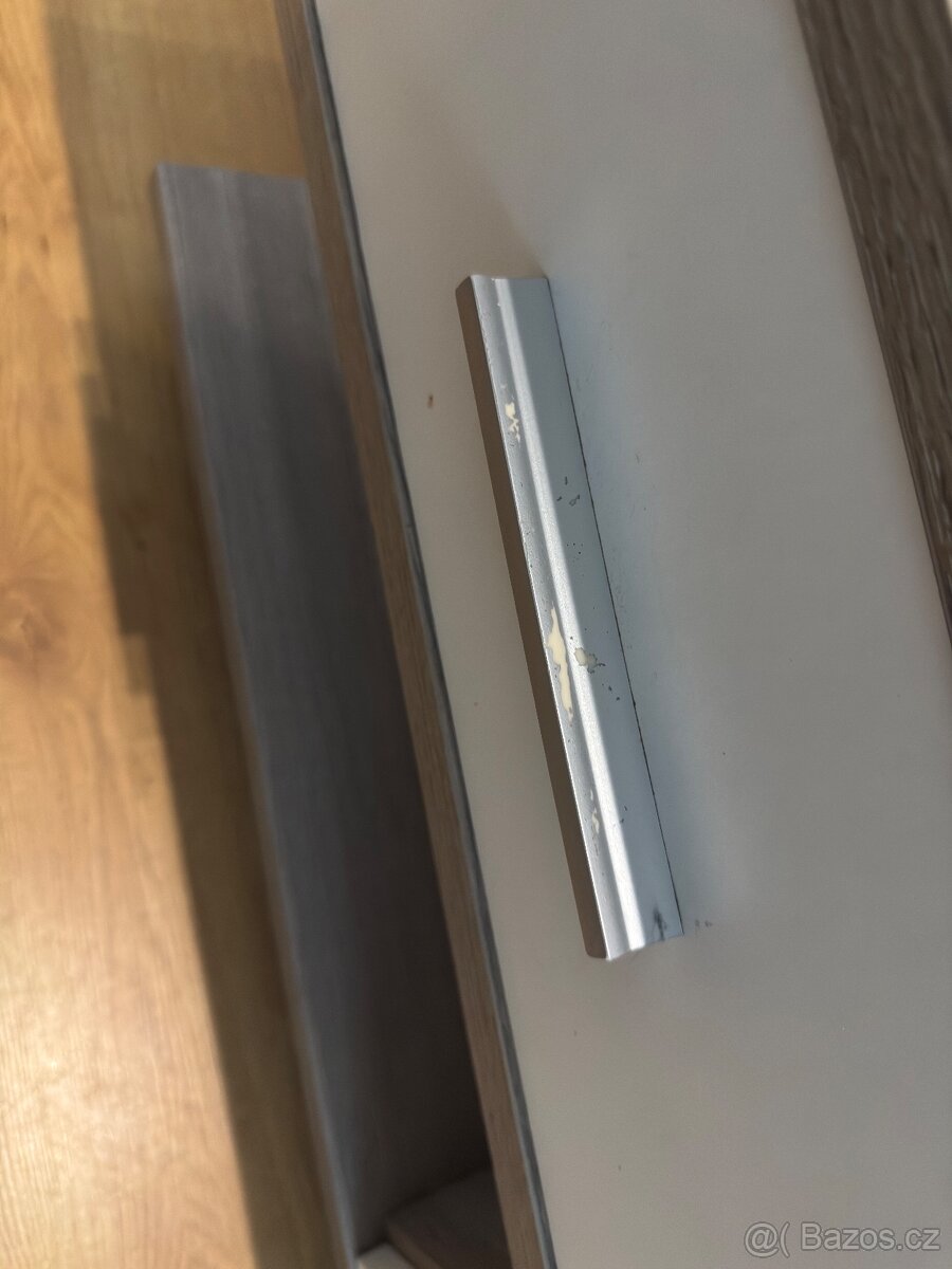 Obývací stěna + stůl - 7