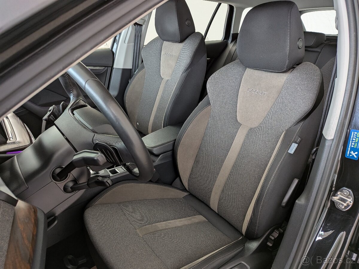 Octavia Combi Scout 2.0 TDI 4x4 DSG - 7