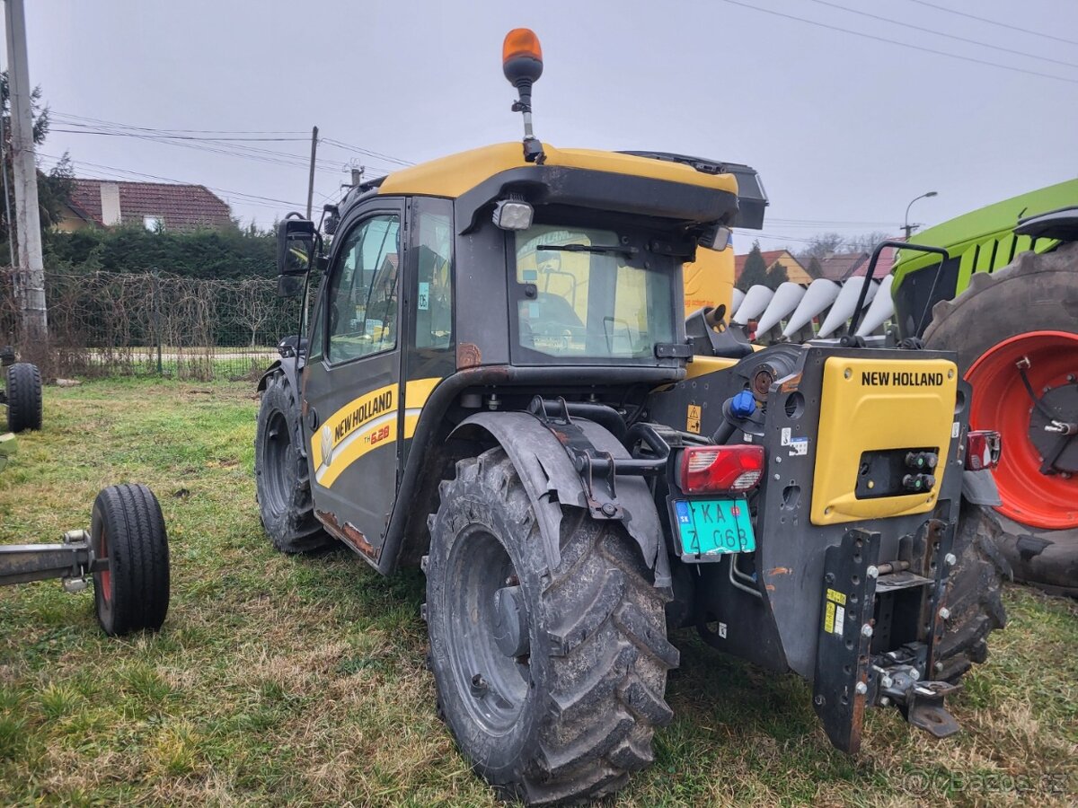 NEW HOLLAND TH 6.28 4X4 - 7