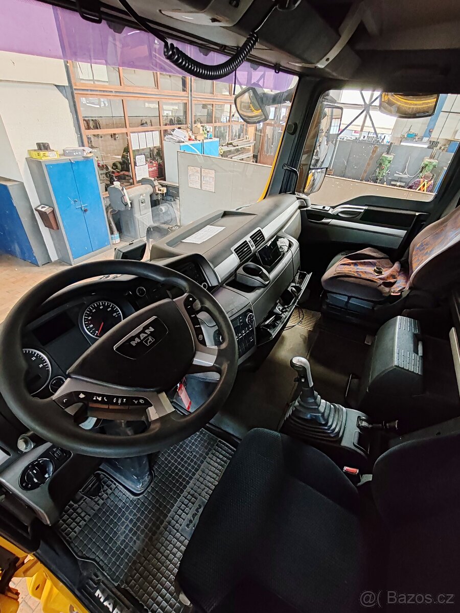 Tahač MAN TGA 18.440 4x2 + sklopná vana SCHMITZ SKI 24 - 7