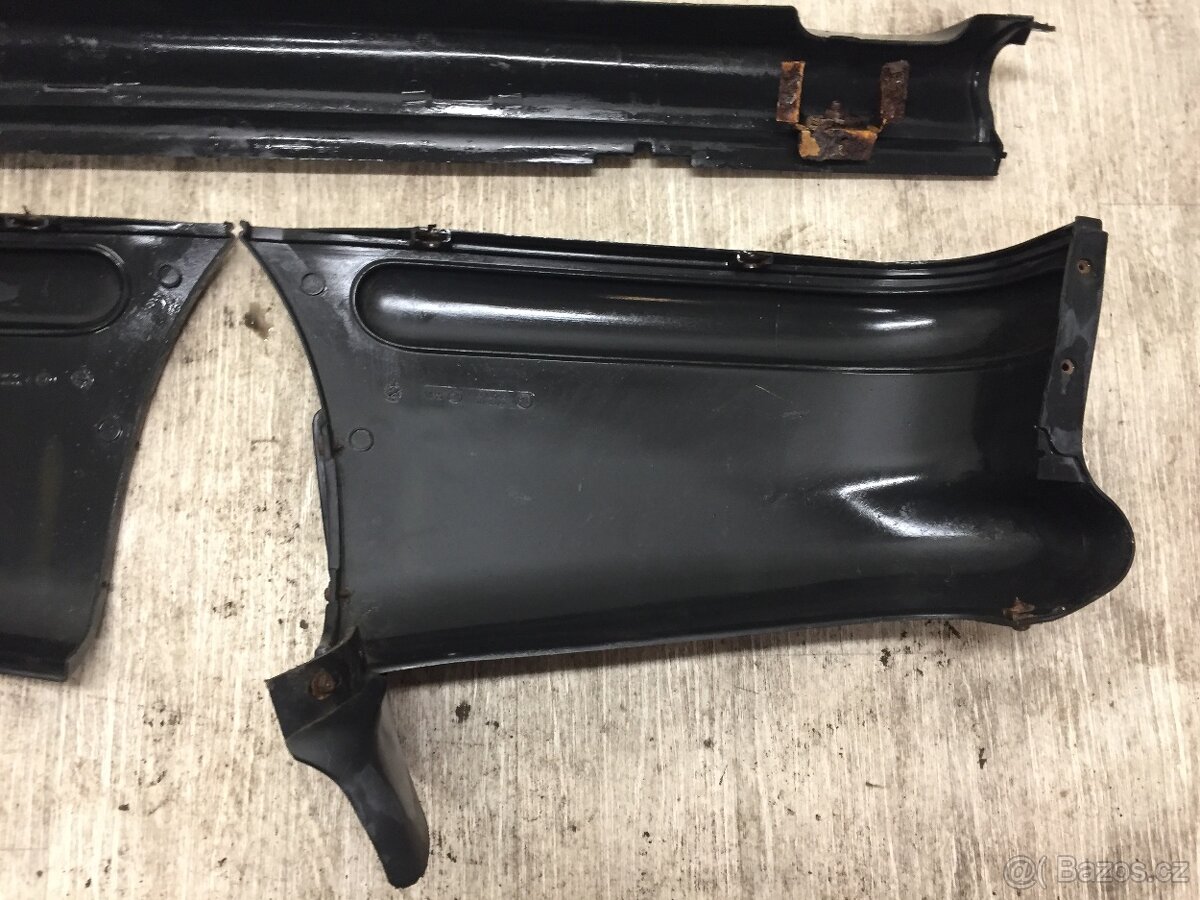ŠKODA FELICIA PICK-UP 1995-2002 - KOMPLETNÍ ZADNÍ NÁRAZNÍK - 7