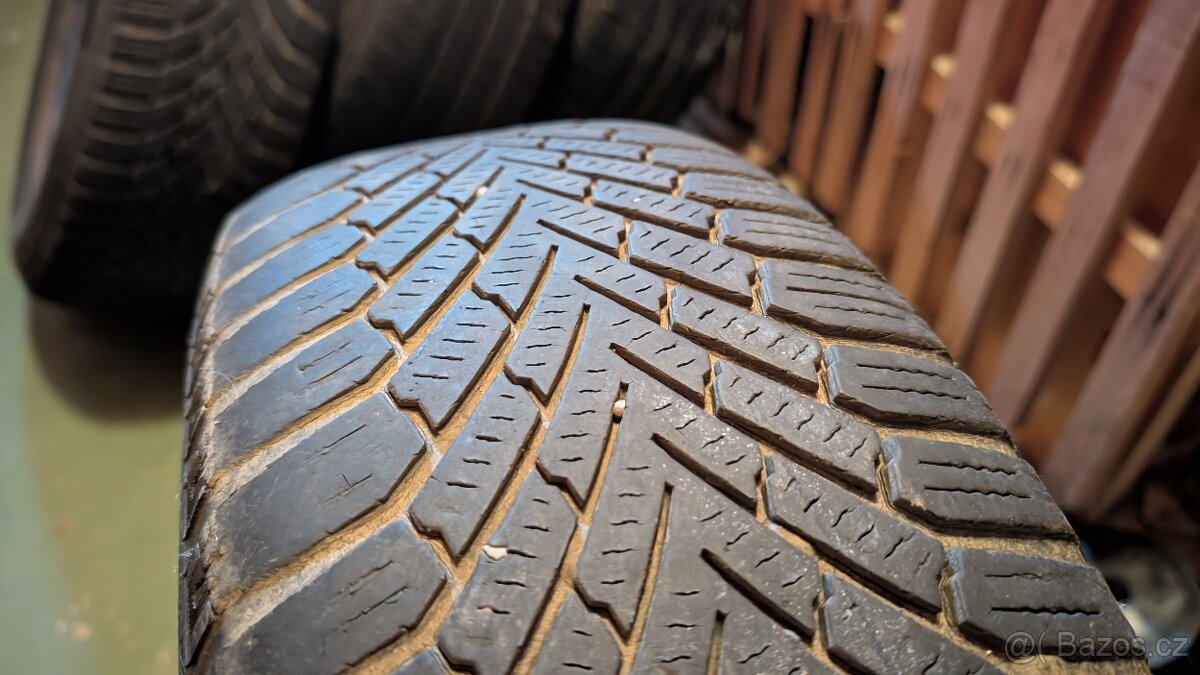 VW ocelové disky 15" + starší pneu - 7