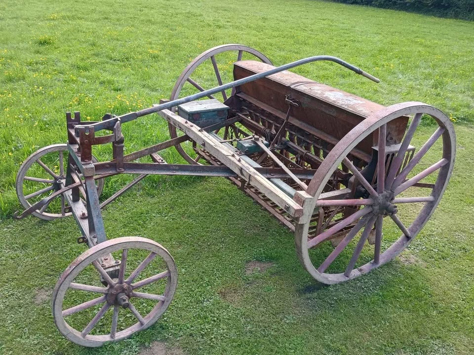 Historický secí stroj - 7