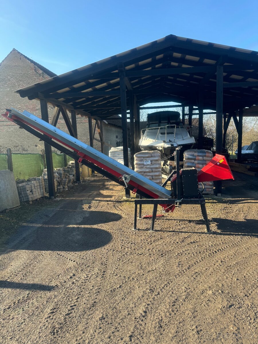 Špalíkováč Profi otvor 100x220 za traktor - 7