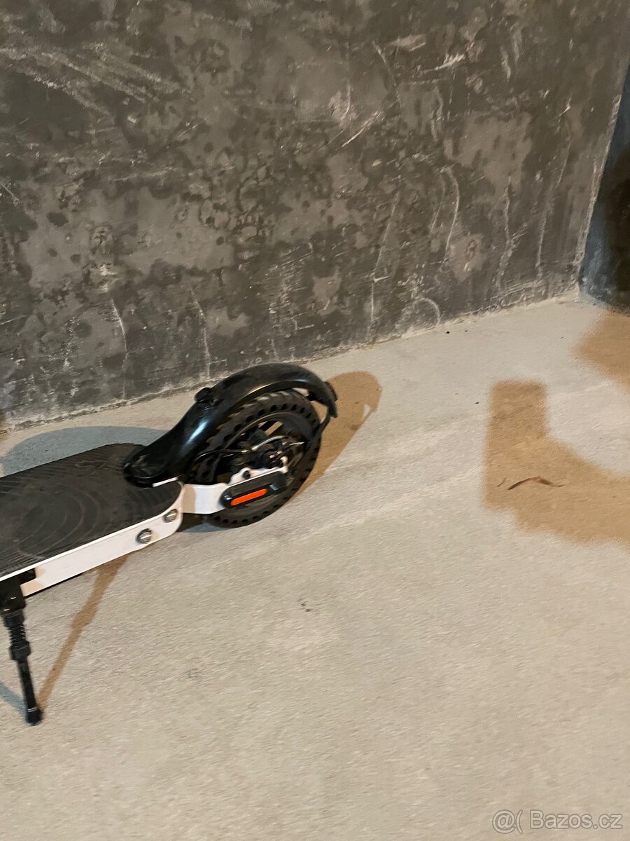 Koloběžka Voltaik MGT 350 - 7