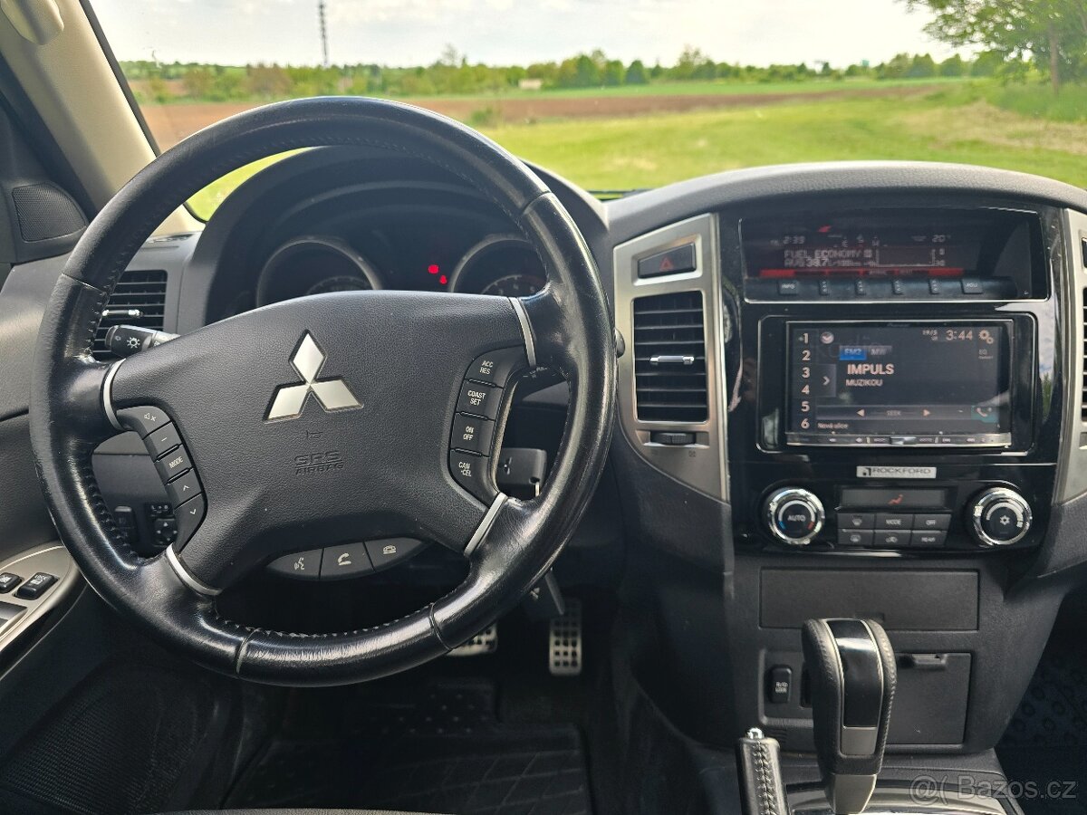 Mitsubishi Pajero 3,2, 2019 - 7