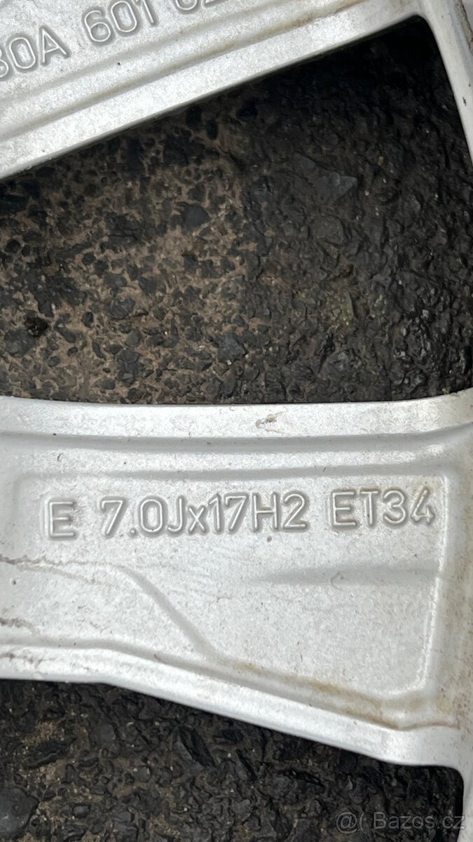 Sada zánovních letních ALU kol Škoda |5x112; 225/45/17| - 7