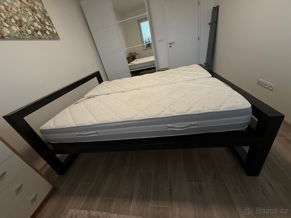 Kovová masivní postel 160x200 - 7