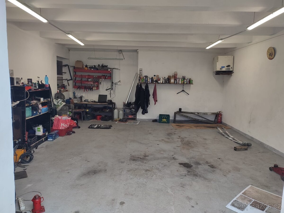 Dílna/garáž v Říční ulici v Lounech - 7