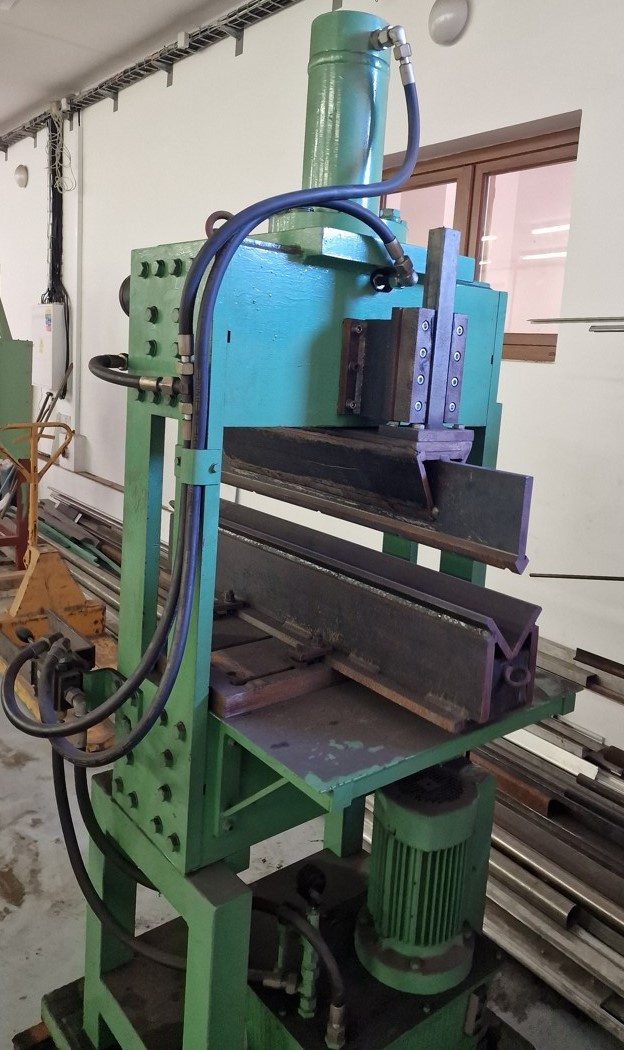 Hydraulický lis - 7