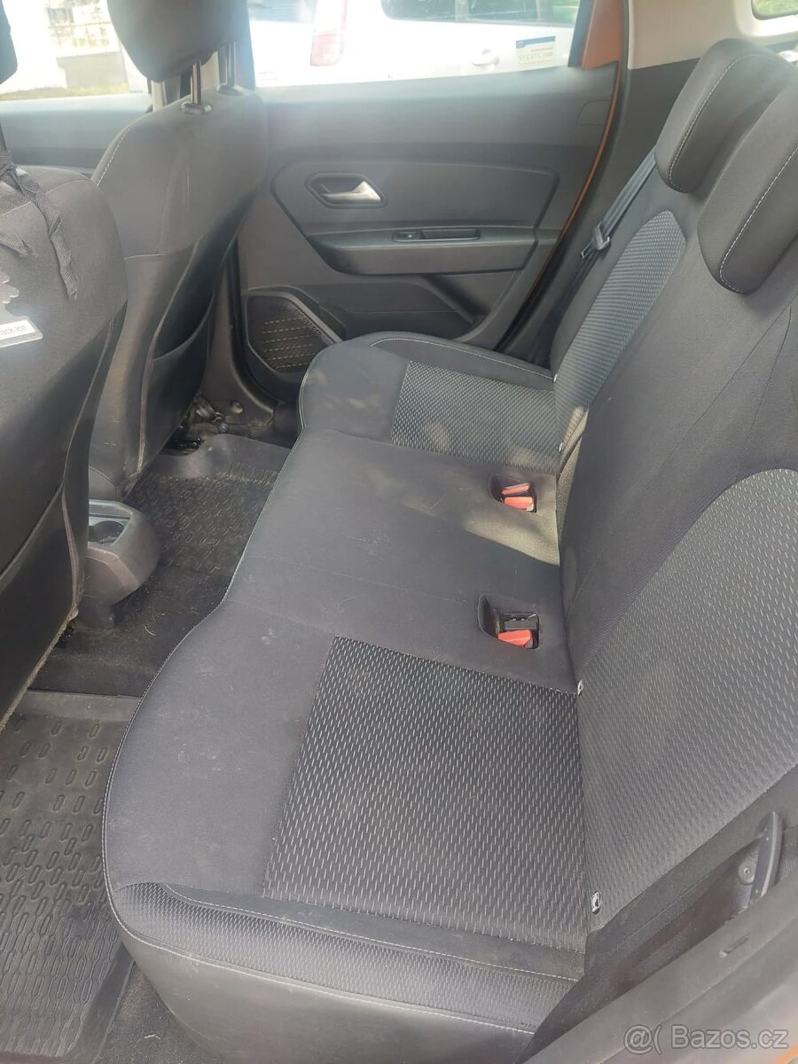 Dacia Duster 1,6 benzin. 84 Kw. rok. 04/2018 - 7