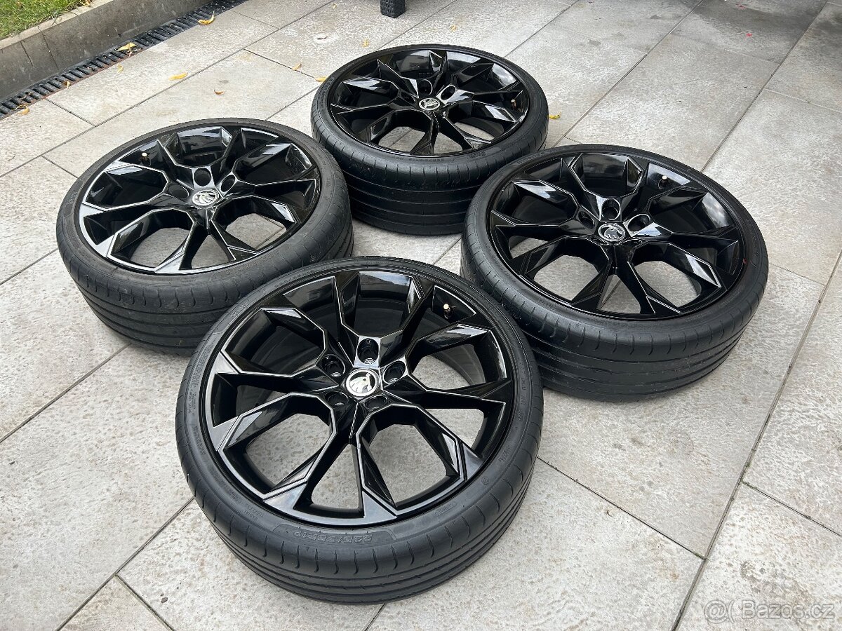Alu kola R19 Škoda Octavia 3 RS - 7