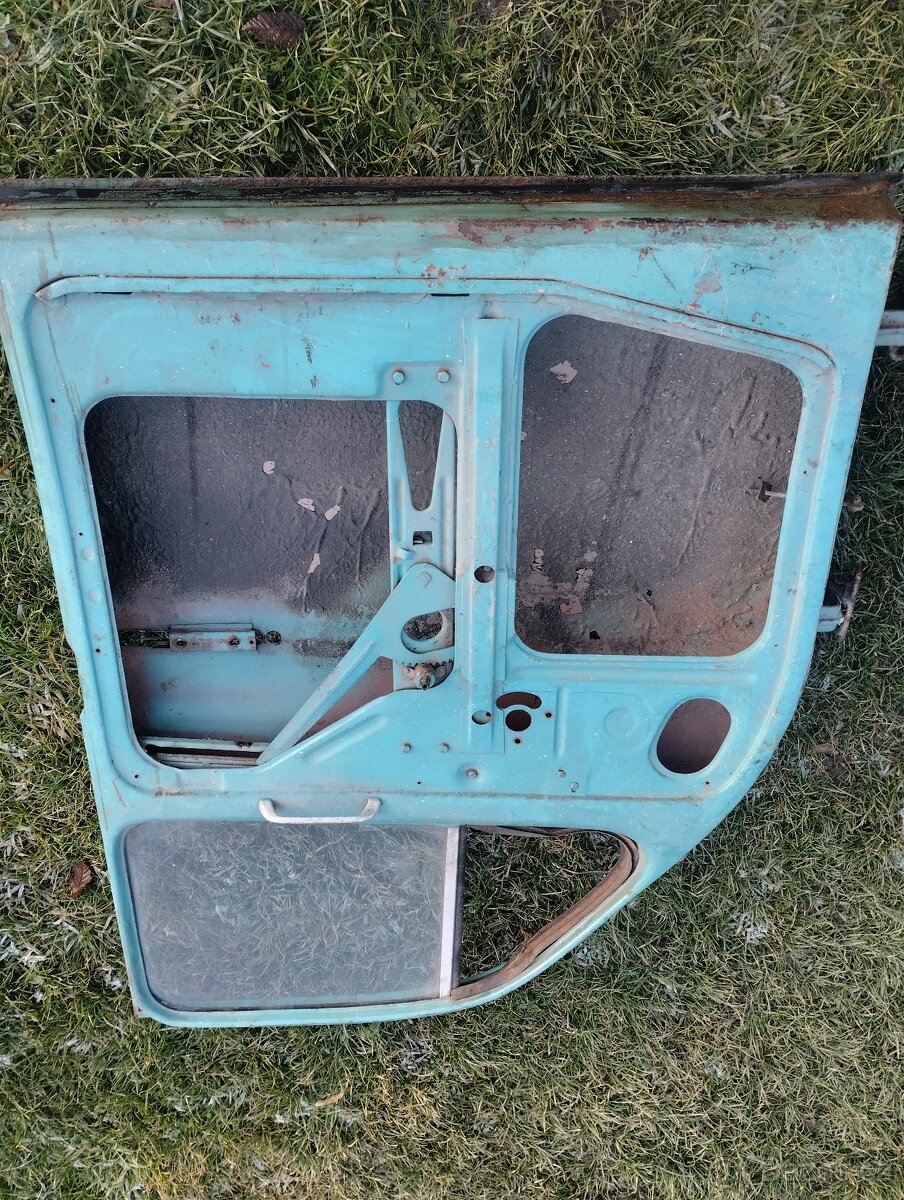 Dveře na Škoda 1202 - 7