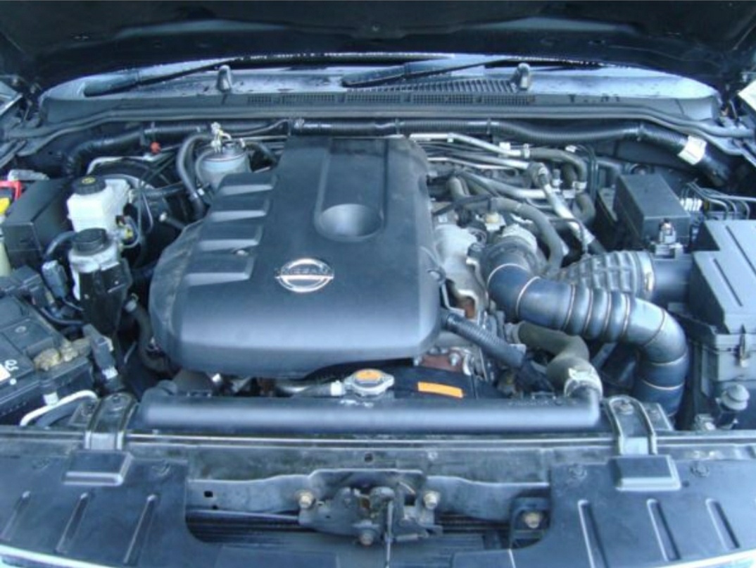 nissan pathfinder 2,5 dci Díly ,ram PRAHA - 7