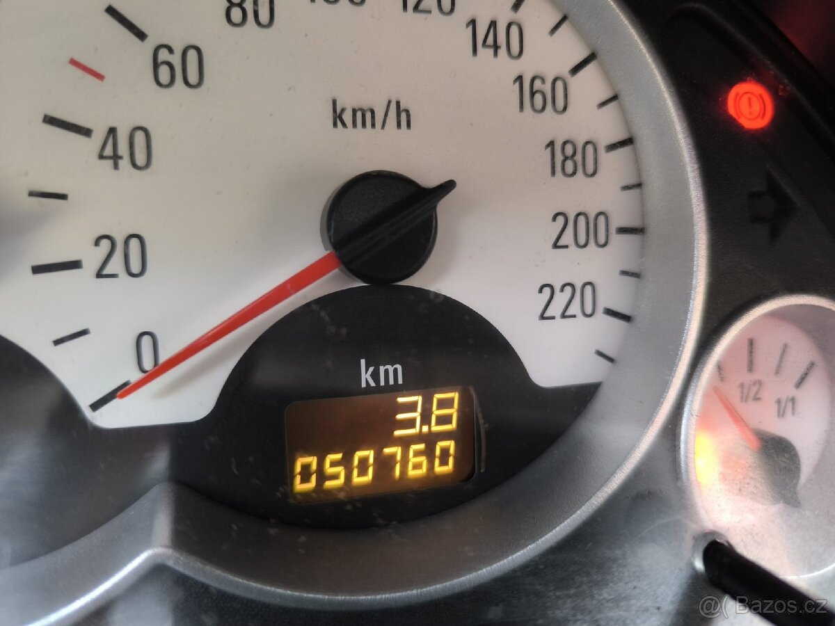 OPEL CORSA 1,2i TWINPORT 50 000 KM, NÁHRADNÍ DÍLY - 7
