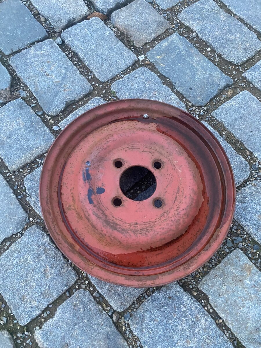 Náhradní díly na Pf 62 61 - 7