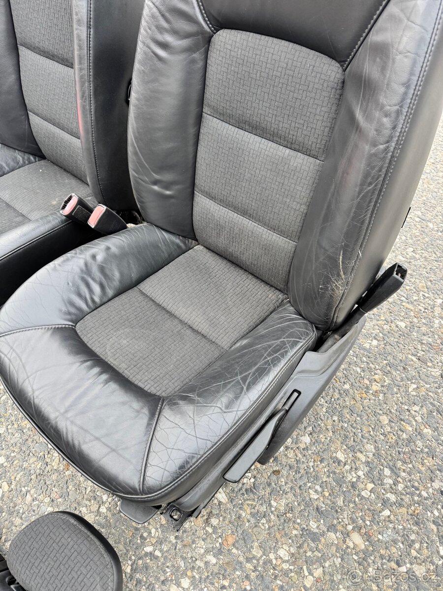 Kožený interiér Volvo V70 P3 - 7