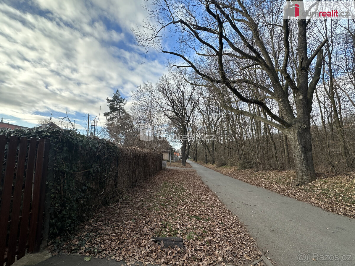 Prodej stavebního pozemku ve Strašnicích - 7